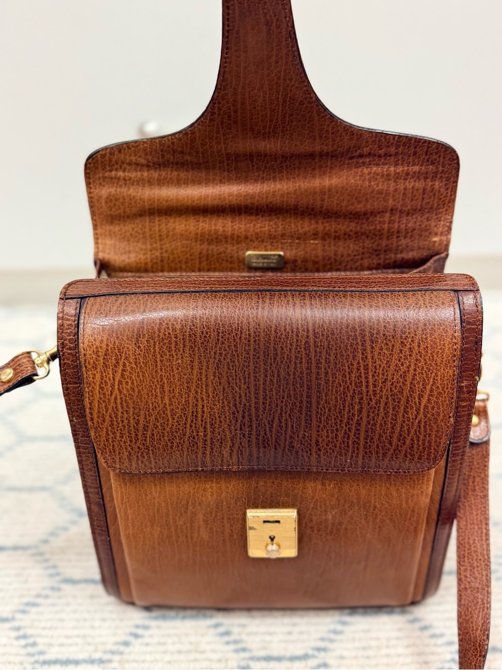 BALLY Vintage 90s Unisex Classic Brown Boar Leather 2-Way Top Handle W/ Org. Key - Picture 10 of 16
